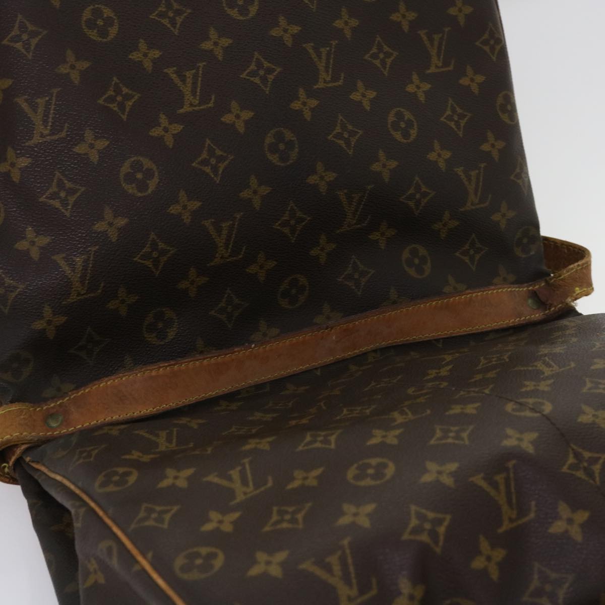 LOUIS VUITTON Monogram Saumur 35 Shoulder Bag M42254 LV Auth 64415