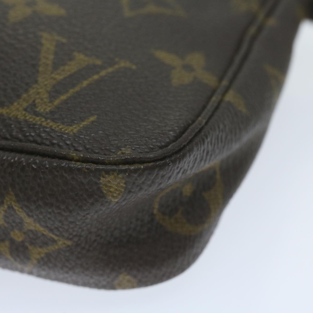 LOUIS VUITTON Monogram Pochette Accessoires Pouch M51980 LV Auth 64660