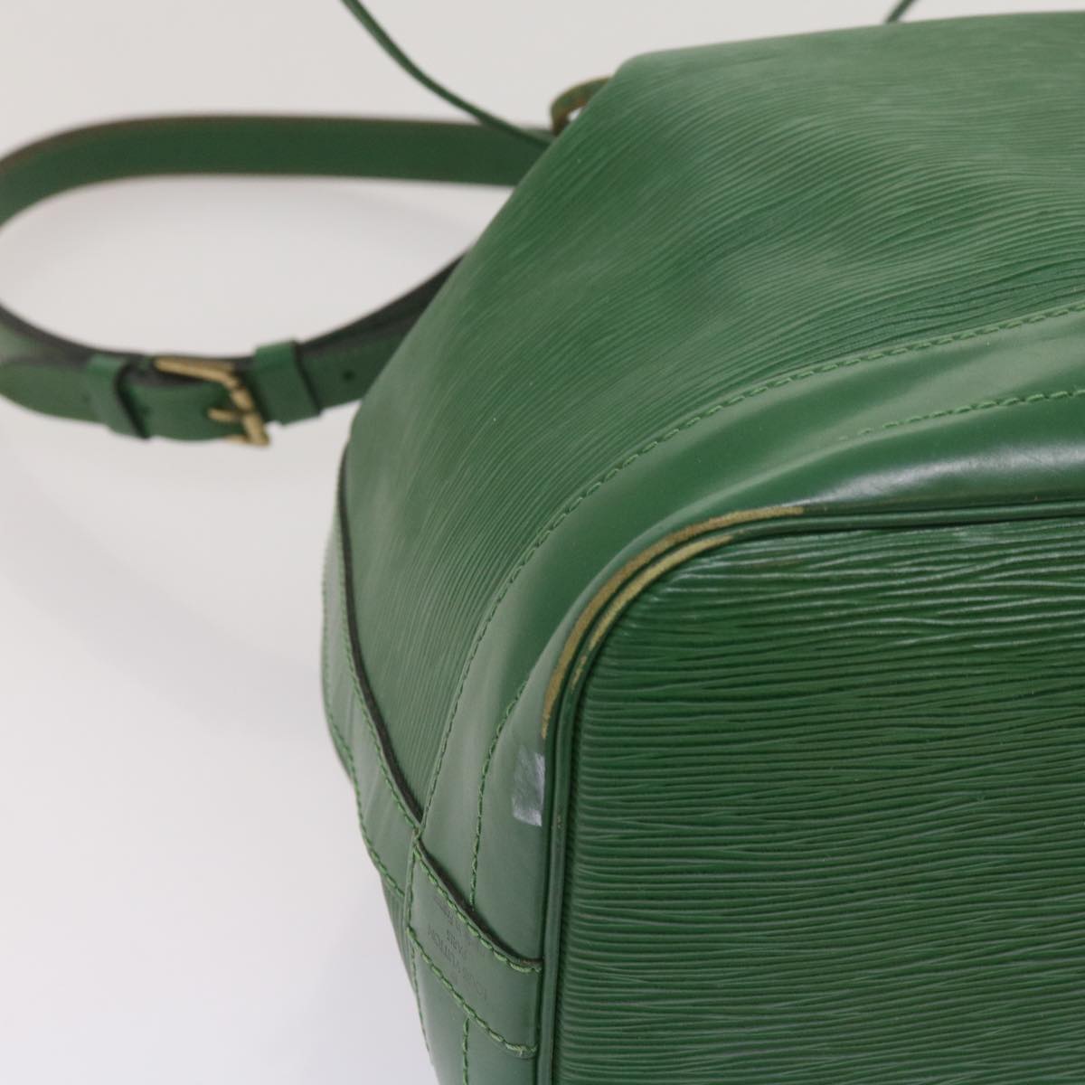 LOUIS VUITTON Epi Noe Shoulder Bag Green M44004 LV Auth 64834