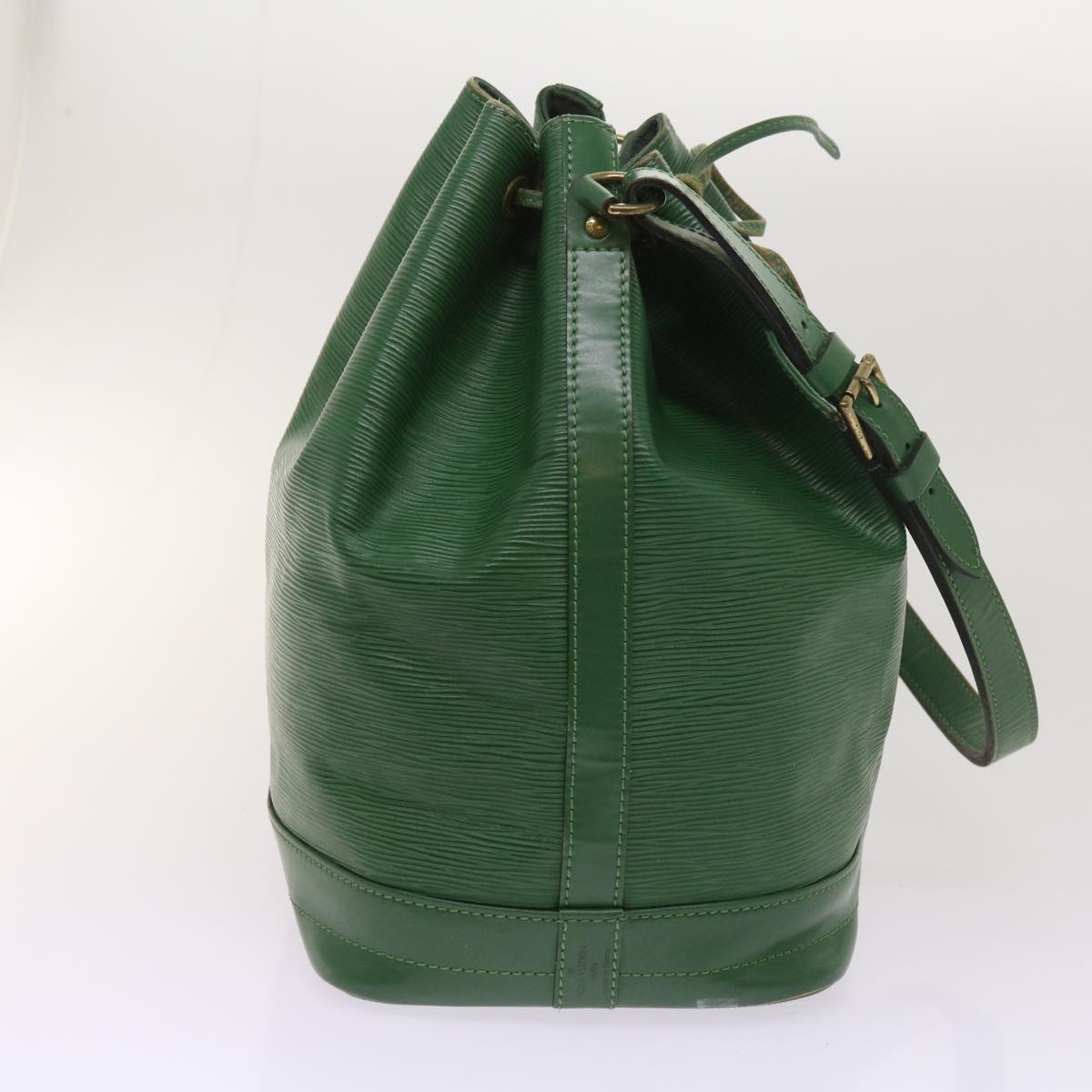 LOUIS VUITTON Epi Noe Shoulder Bag Green M44004 LV Auth 64834