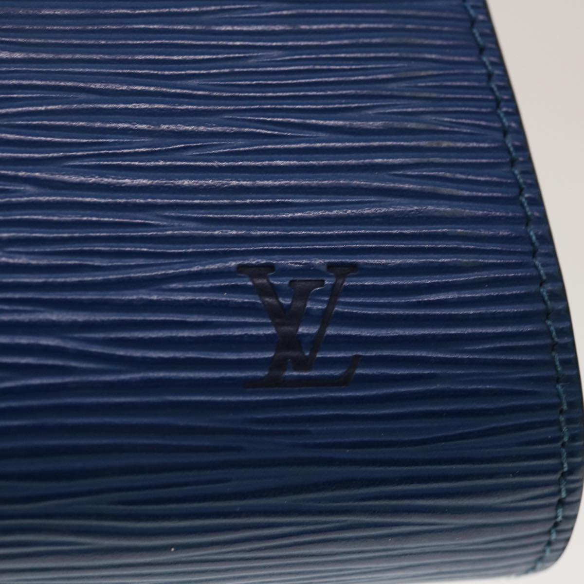 LOUIS VUITTON Epi Dauphine PM Pouch Blue M48445 LV Auth 64909