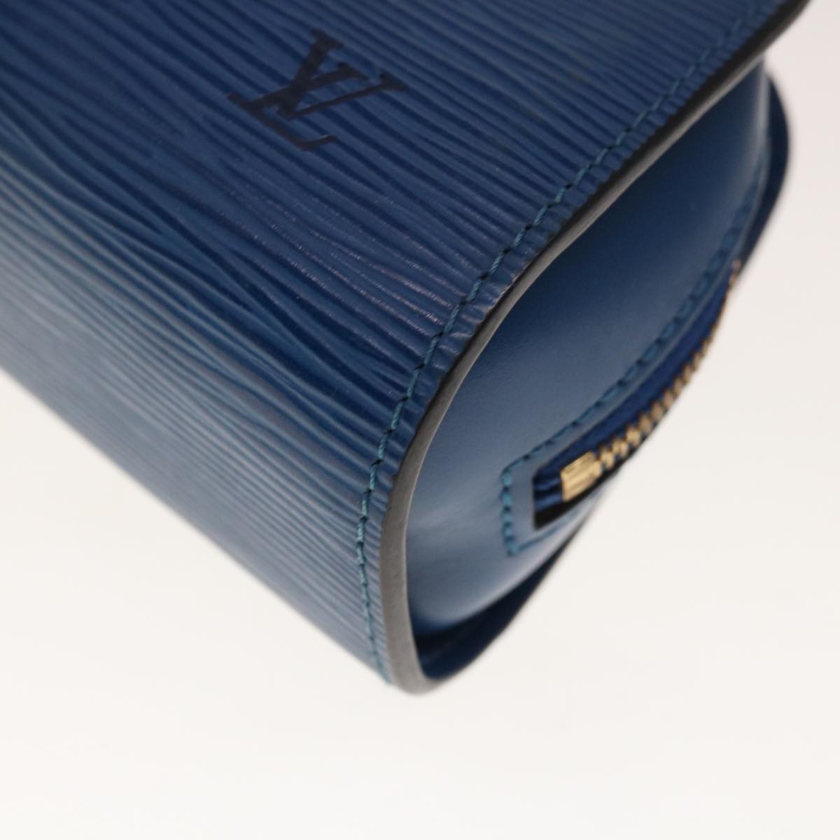 LOUIS VUITTON Epi Dauphine PM Pouch Blue M48445 LV Auth 64909