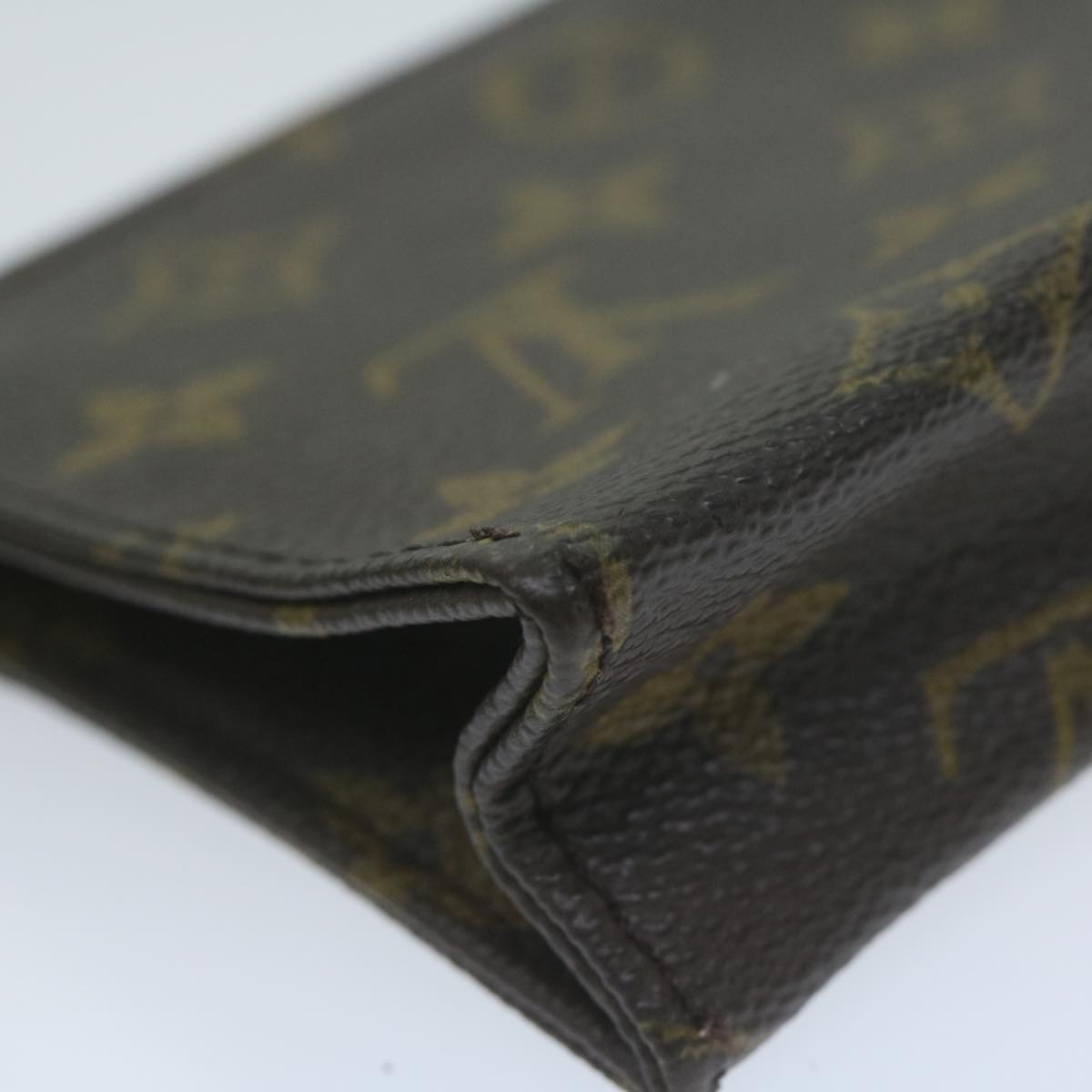 LOUIS VUITTON Monogram Poche Toilette 15 Pouch M47546 LV Auth 64921