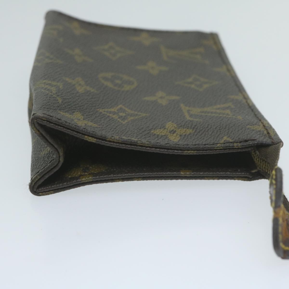 LOUIS VUITTON Monogram Poche Toilette 15 Pouch M47546 LV Auth 64921