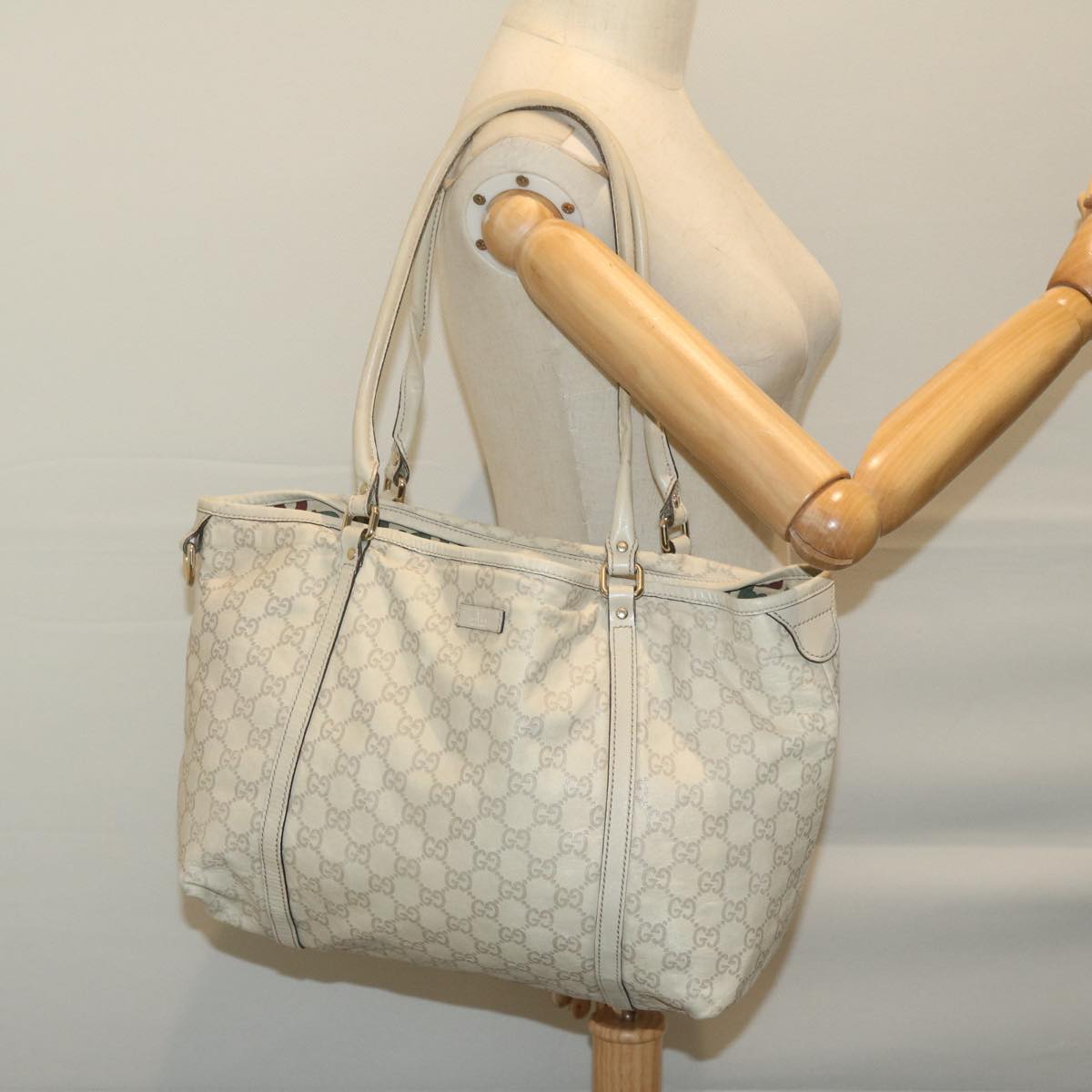 GUCCI GG Canvas Guccissima Tote Bag Cream 197953 Auth 65093