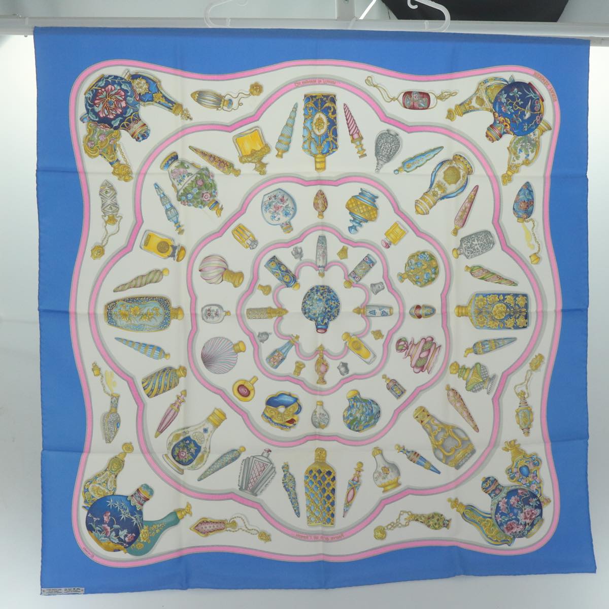 HERMES Carre 90 Qu'importe le flacon Scarf Silk Blue Auth 65173