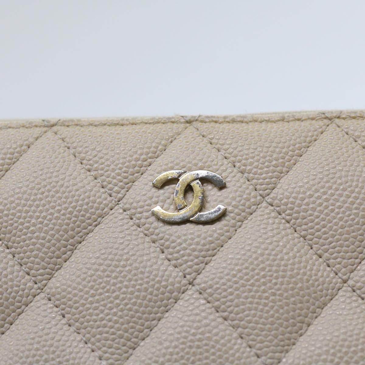 CHANEL Long Wallet Caviar Skin White CC Auth 65288