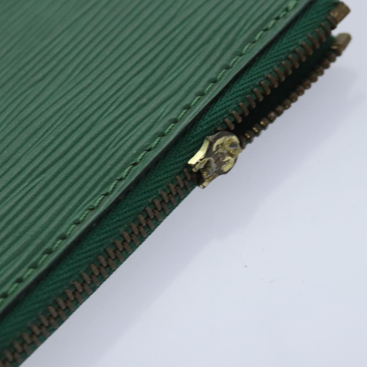 LOUIS VUITTON Epi Pochette Accessoires Pouch Green M52984 LV Auth 65519