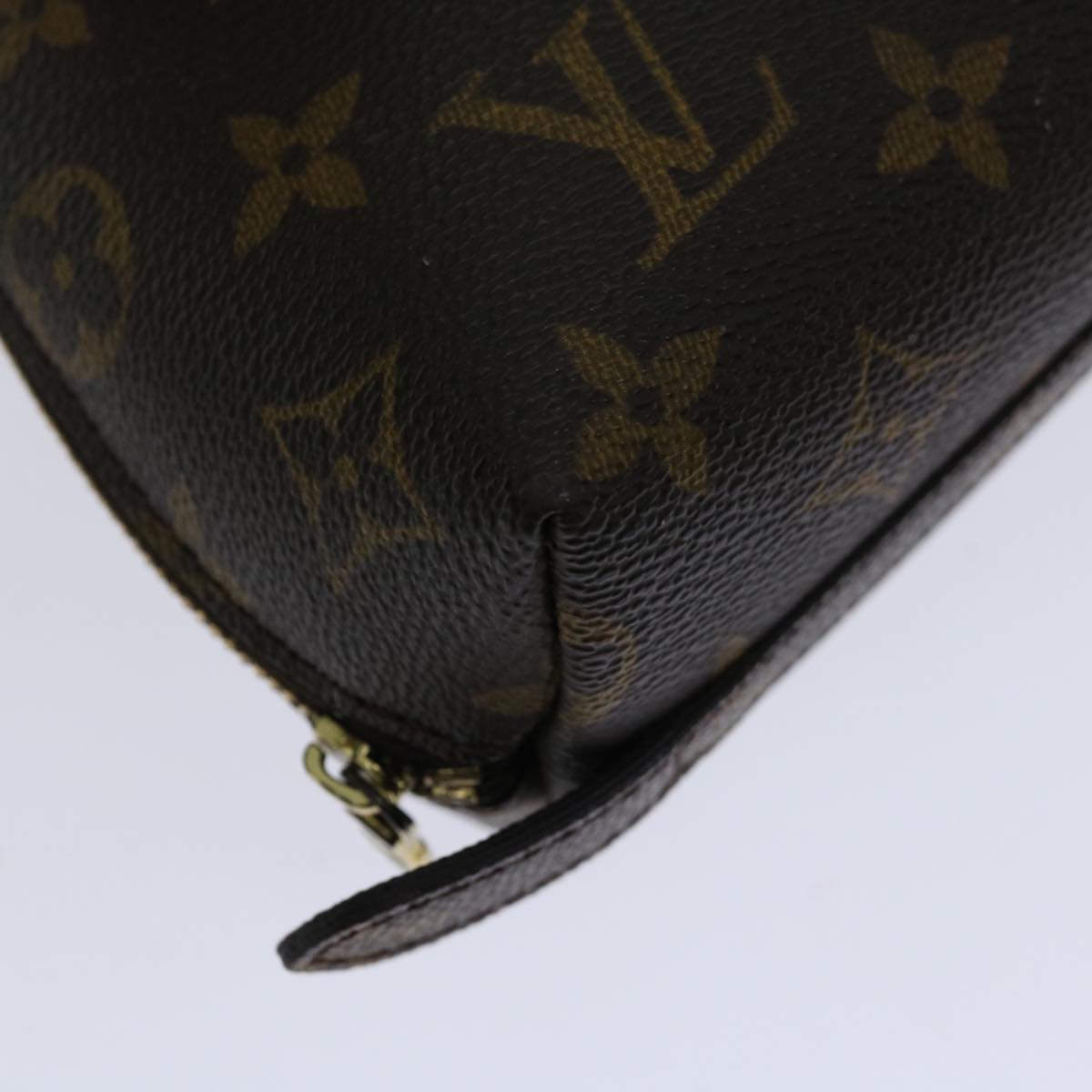 LOUIS VUITTON Monogram Trousse Demi Ronde Cosmetic Pouch M47520 LV Auth 65730