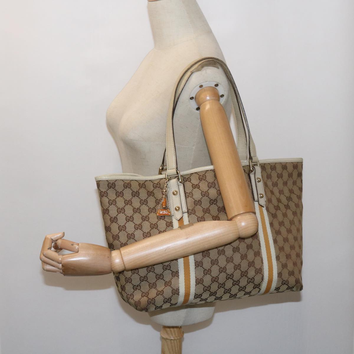 GUCCI GG Canvas Sherry Line Tote Bag Beige White 139260 Auth 65787