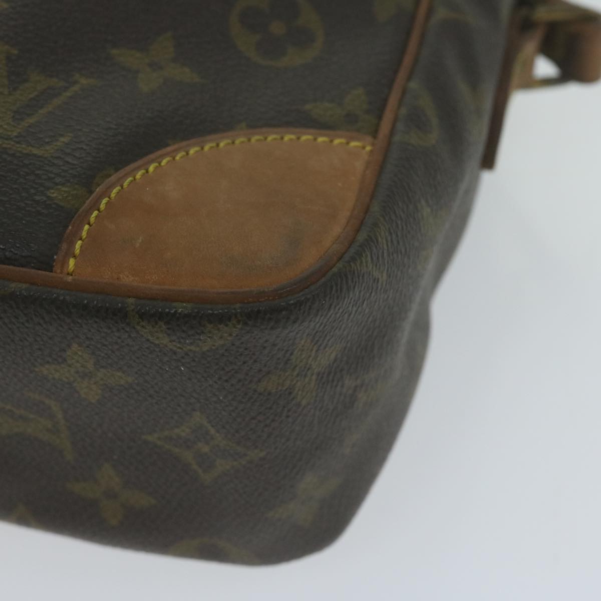 LOUIS VUITTON Monogram Trocadero 30 Shoulder Bag M51272 LV Auth 65799