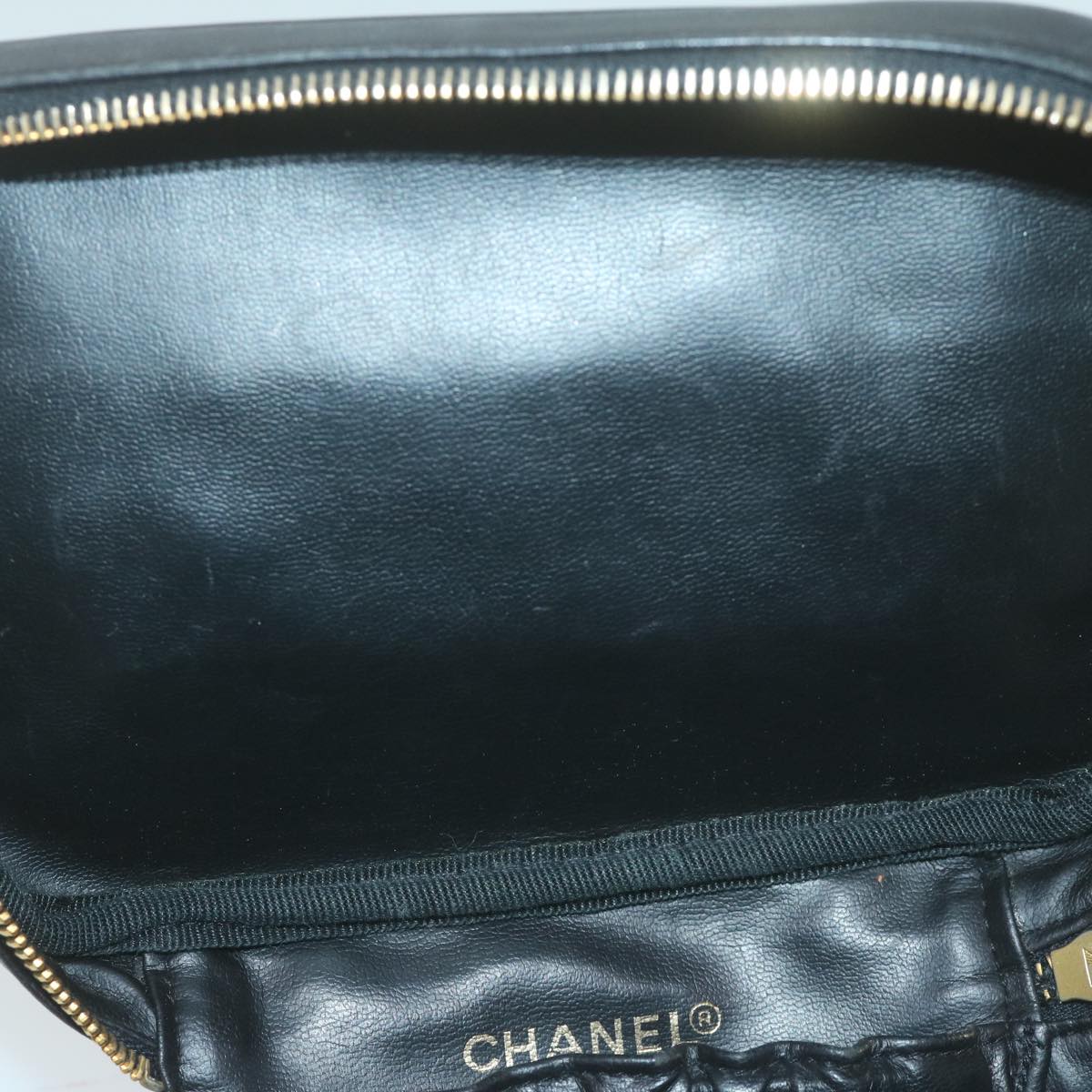 CHANEL Bicolole Vanity Cosmetic Pouch Leather Black CC Auth 65885