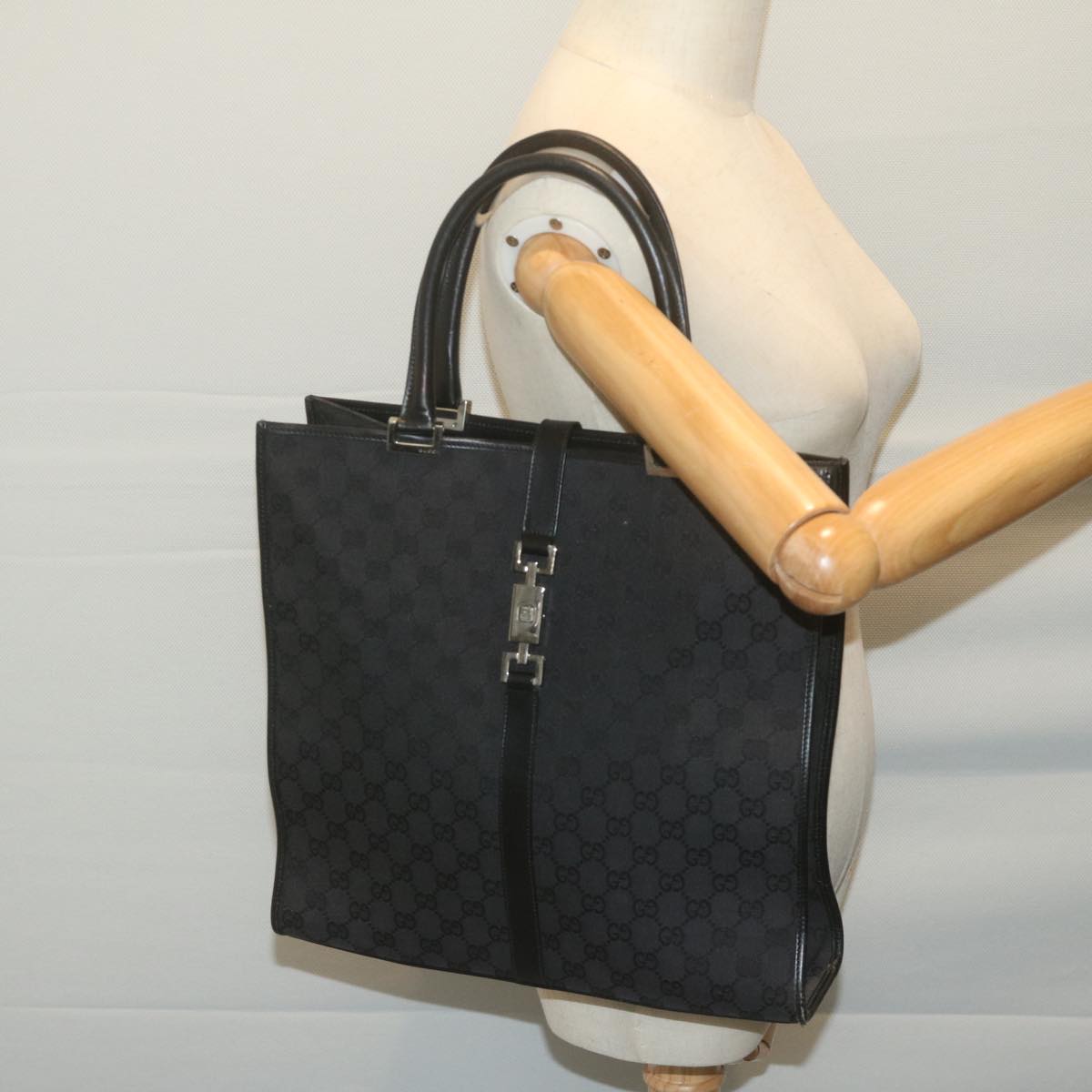 GUCCI Jackie GG Canvas Hand Bag Black 002 1064 1669 Auth 65997