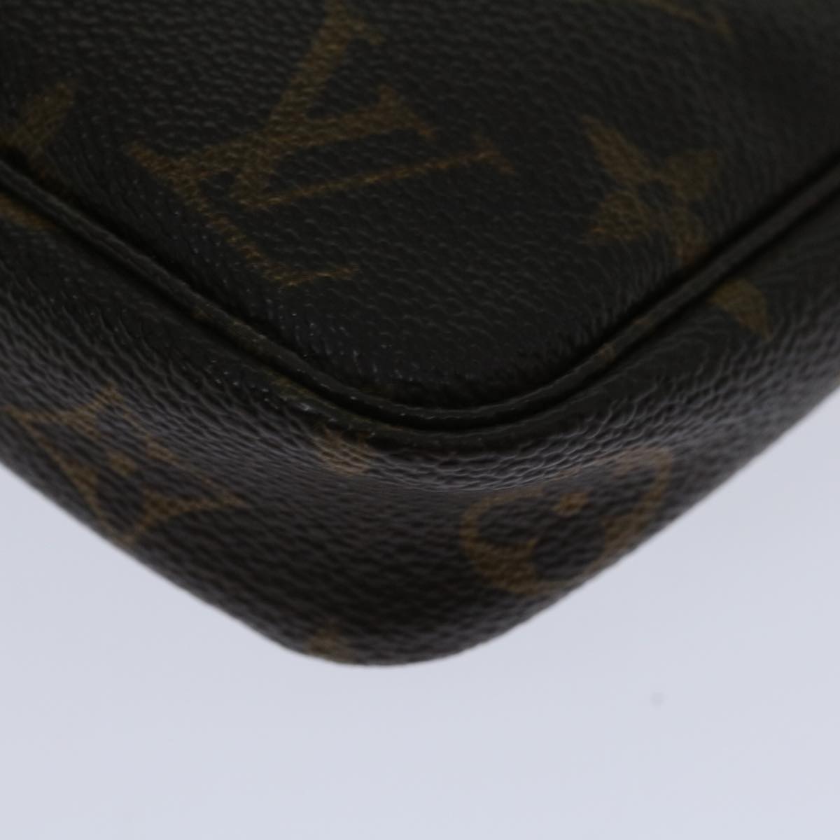 LOUIS VUITTON Monogram Pochette Accessoires Pouch M51980 LV Auth 66403