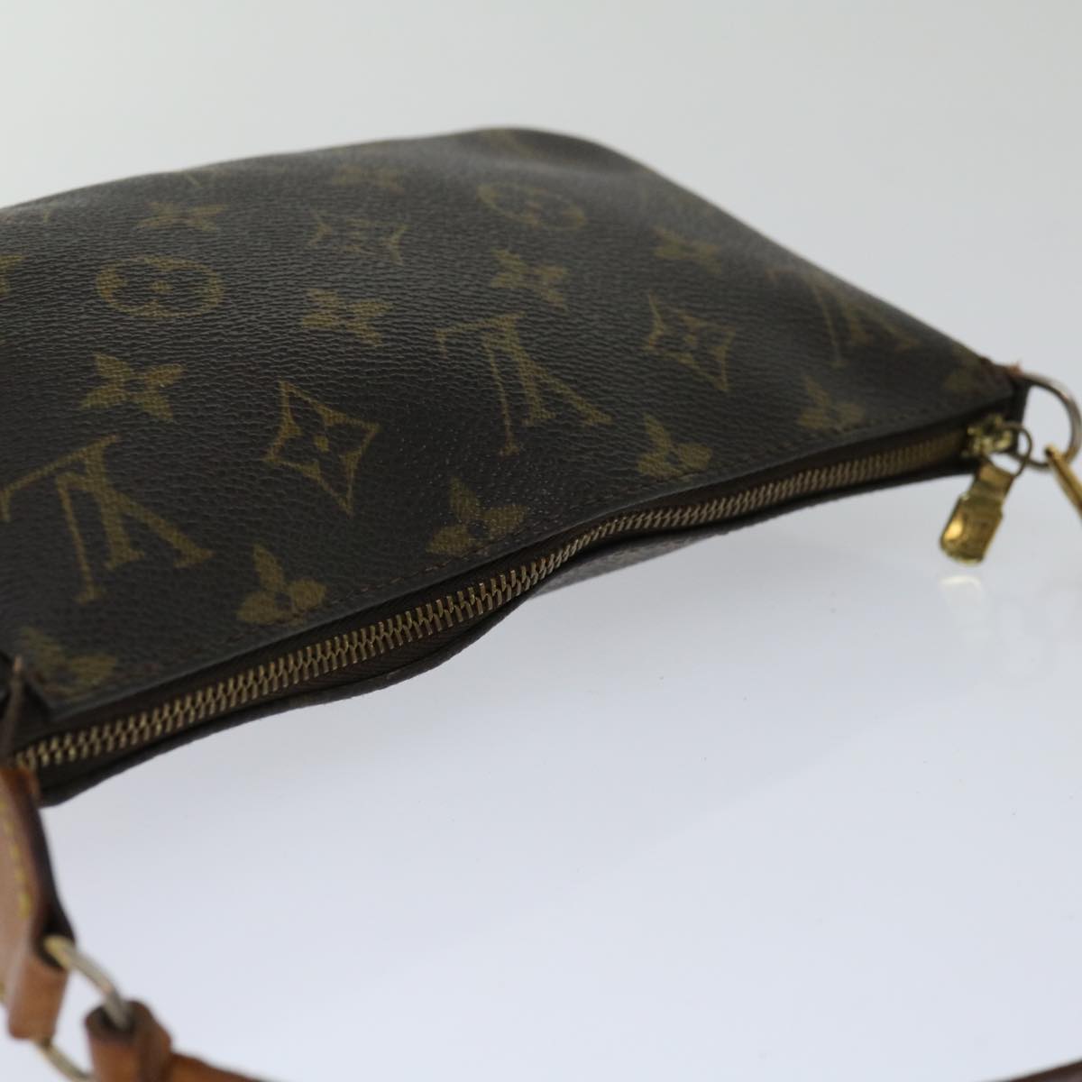 LOUIS VUITTON Monogram Pochette Accessoires Pouch M51980 LV Auth 66405