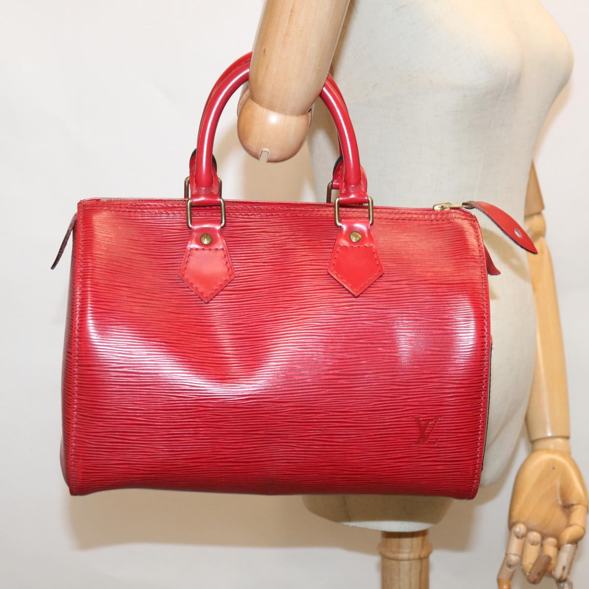 LOUIS VUITTON Epi Speedy 25 Hand Bag Castilian Red M43017 LV Auth 66466