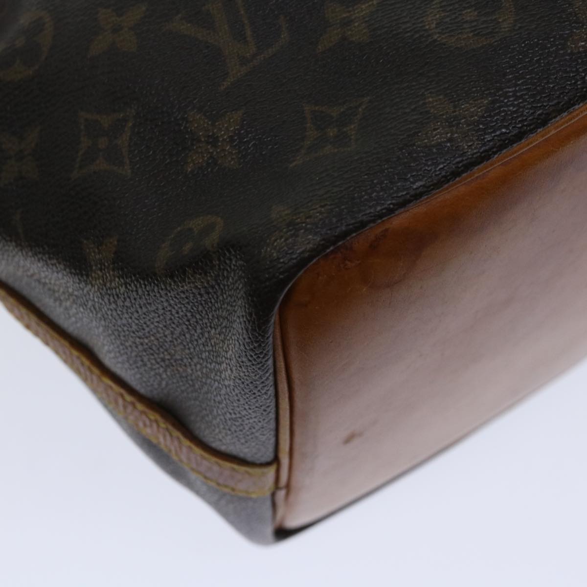 LOUIS VUITTON Monogram Petit Noe Shoulder Bag M42226 LV Auth 66476