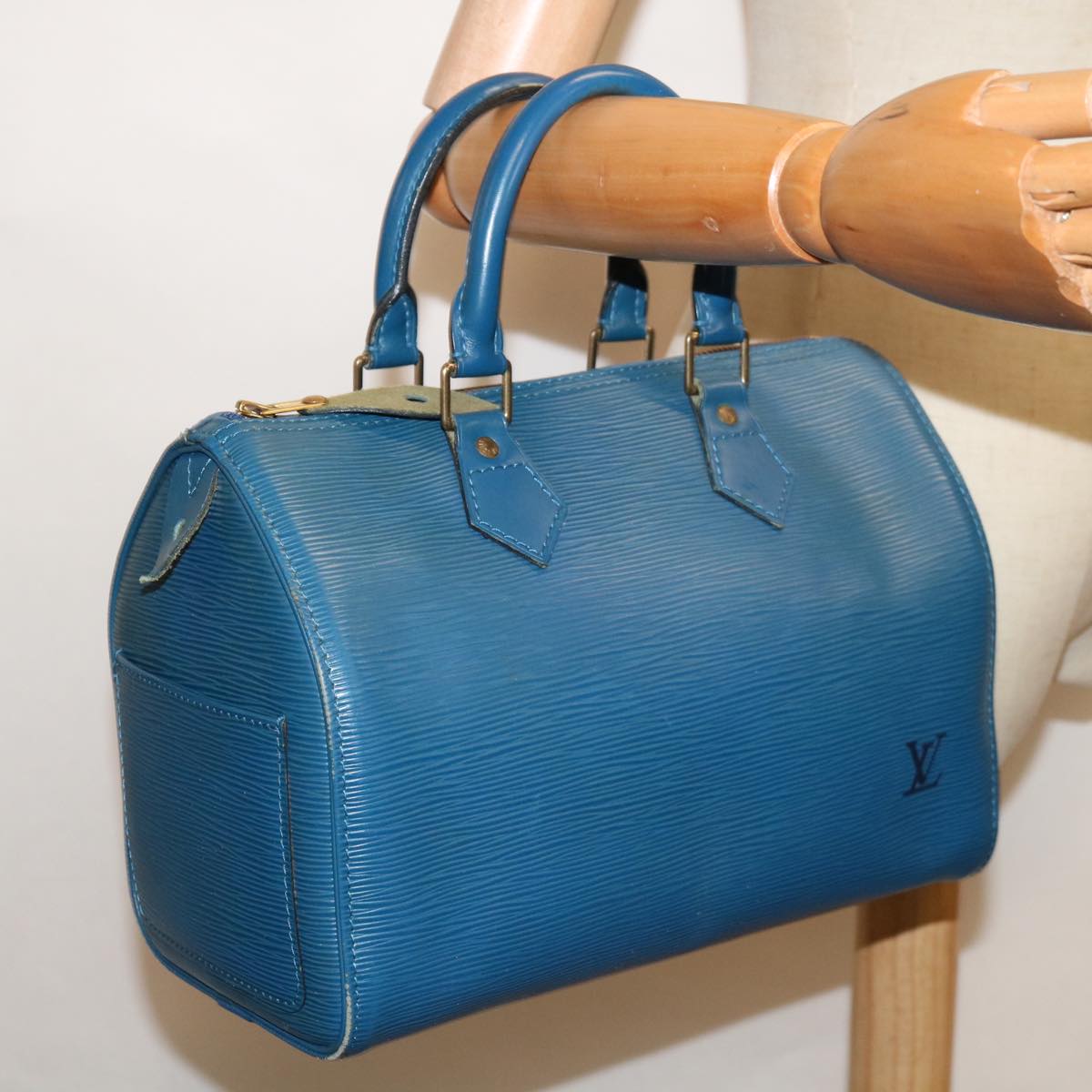 LOUIS VUITTON Epi Speedy 25 Hand Bag Toledo Blue M43015 LV Auth 66553