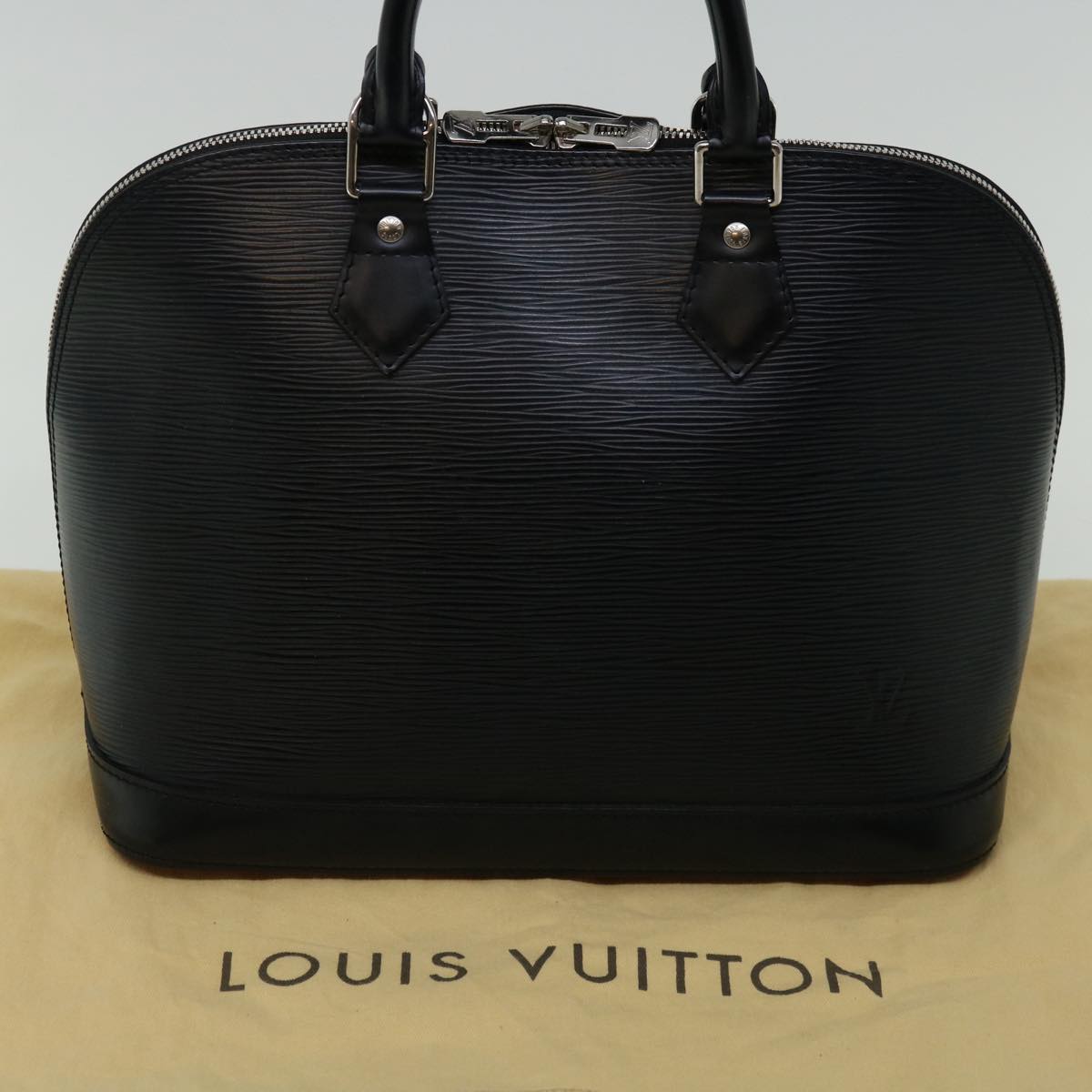 LOUIS VUITTON Epi Alma Hand Bag Black M52142 LV Auth 66582