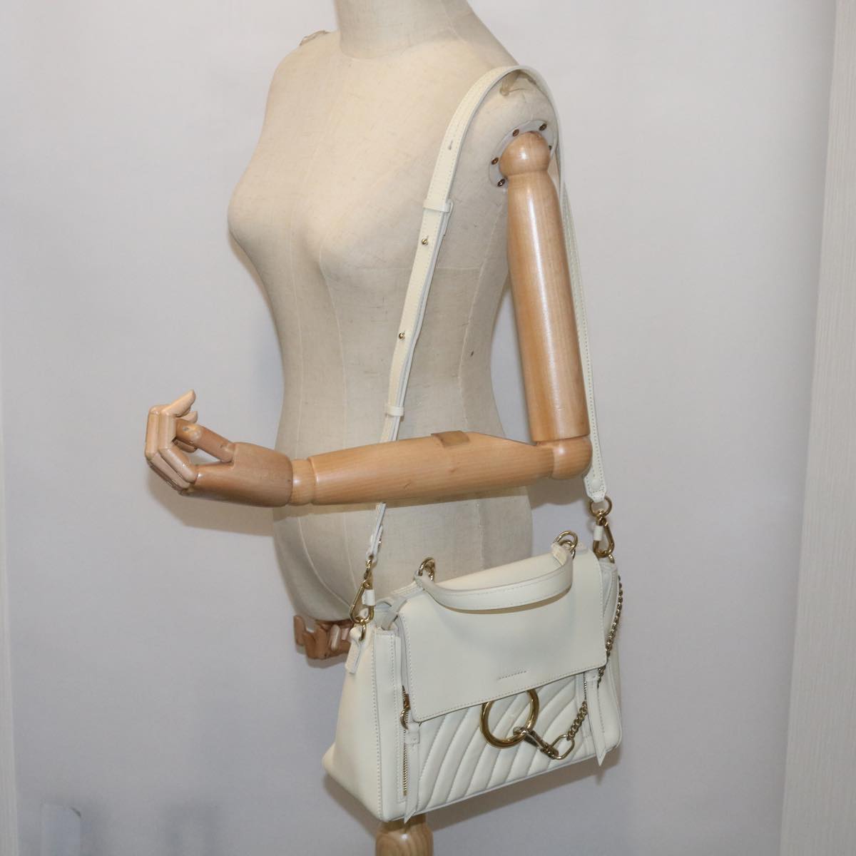 Chloe Faye day Hand Bag Leather White Auth 66645