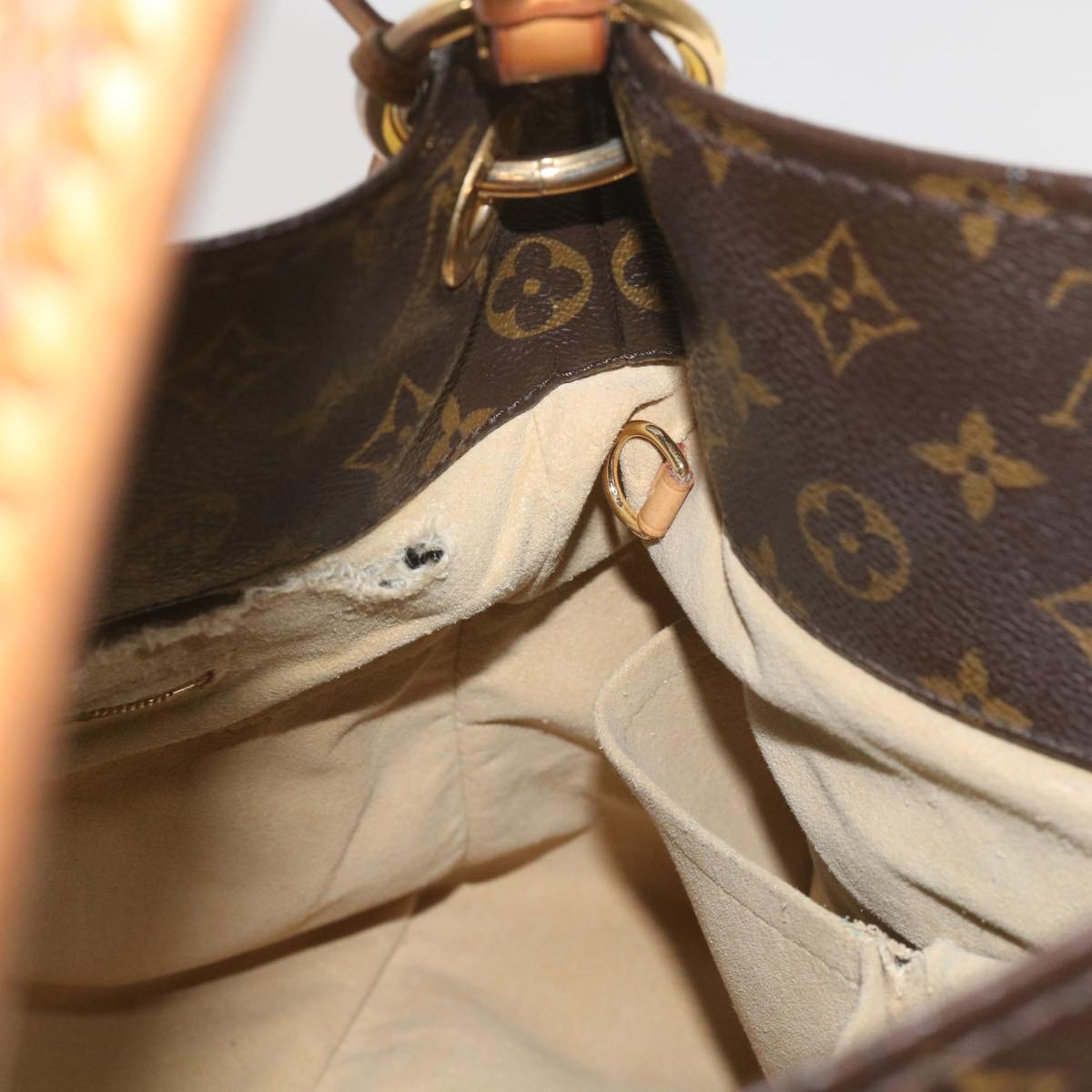 LOUIS VUITTON Monogram Artsy MM Shoulder Bag M40249 LV Auth 66684