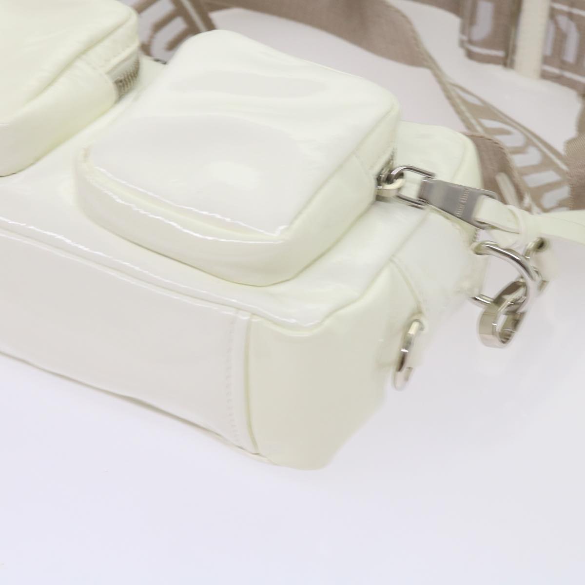 Miu Miu Shoulder Bag Enamel White Auth 66701