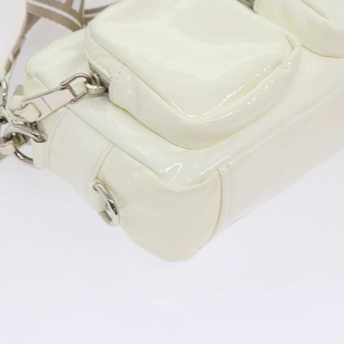 Miu Miu Shoulder Bag Enamel White Auth 66701