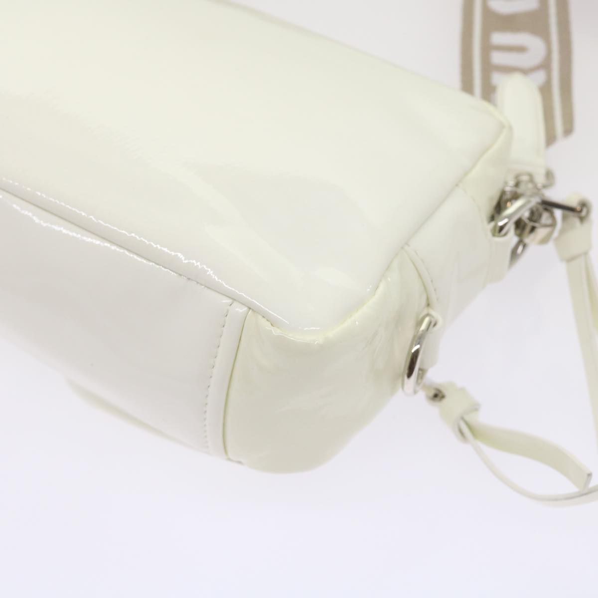 Miu Miu Shoulder Bag Enamel White Auth 66701