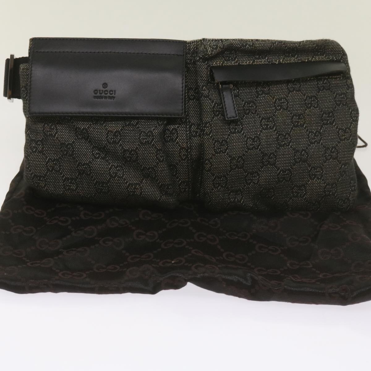 GUCCI GG Canvas Waist bag Black 28566 Auth 66840