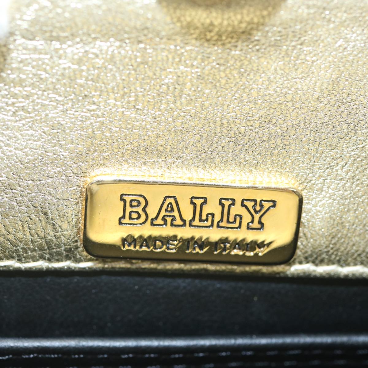 BALLY Chain Shoulder Bag Leather Gold Auth 66874