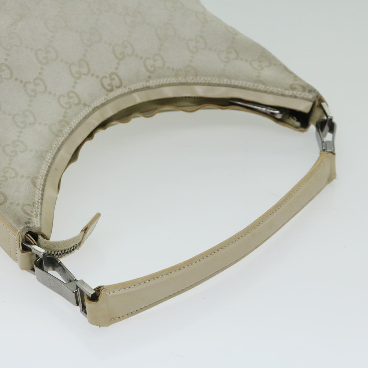 GUCCI GG Canvas Shoulder Bag Ivory 000 0602 Auth 66926