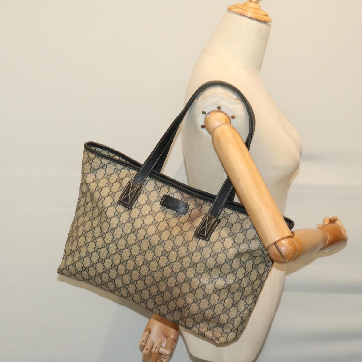 GUCCI GG Supreme Tote Bag PVC Beige 211137 Auth 66934