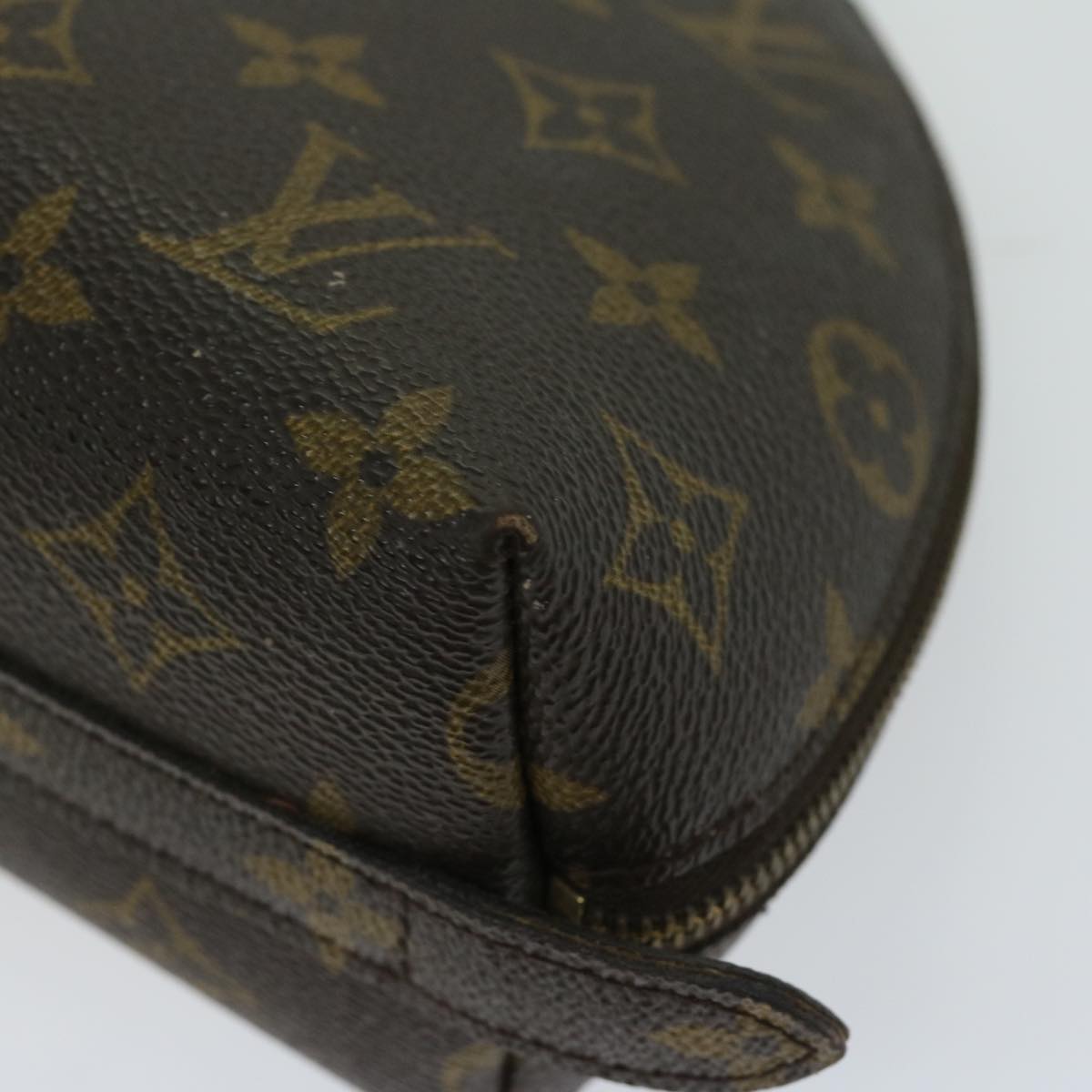 LOUIS VUITTON Monogram Trousse Demi Ronde Cosmetic Pouch M47520 LV Auth 66997