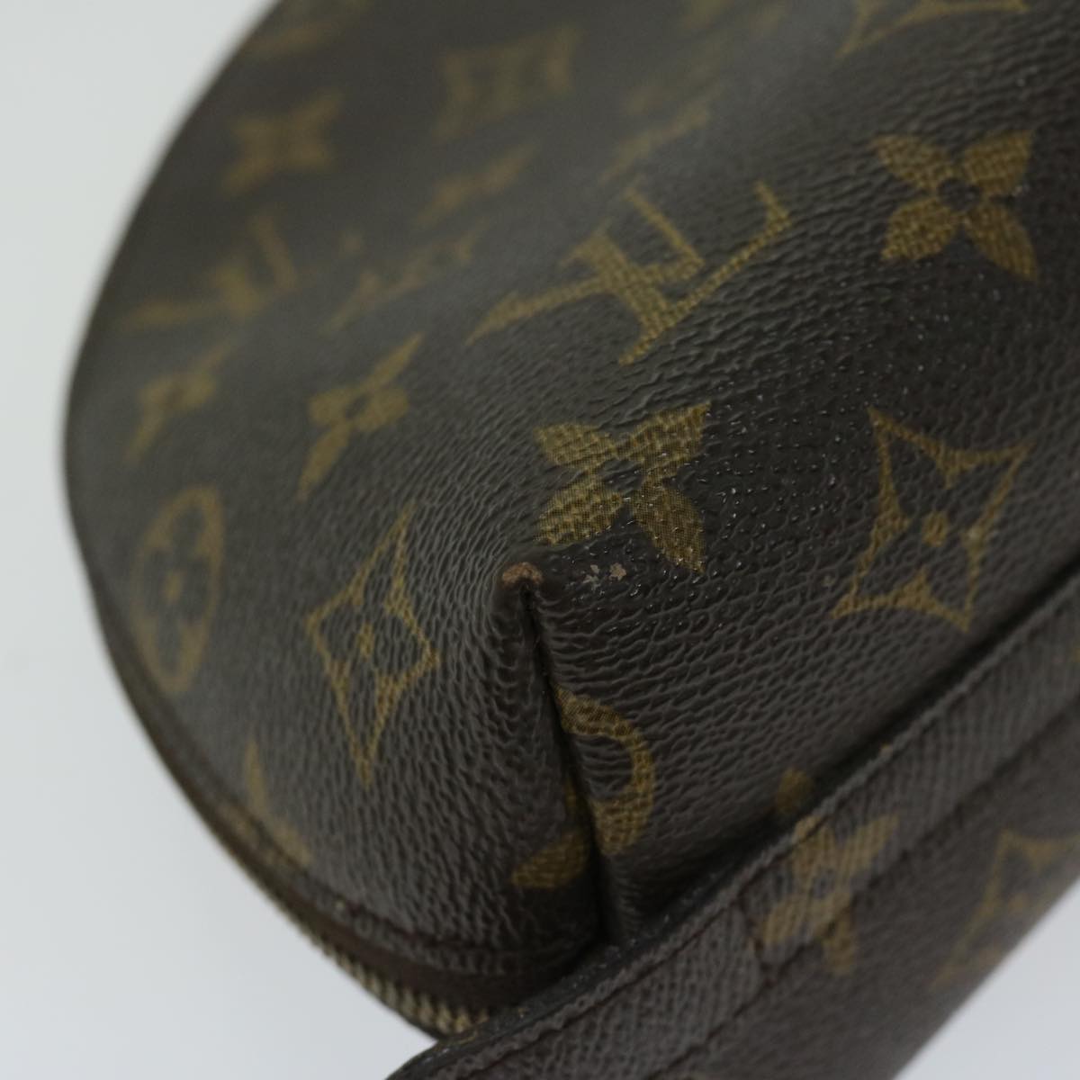 LOUIS VUITTON Monogram Trousse Demi Ronde Cosmetic Pouch M47520 LV Auth 66997