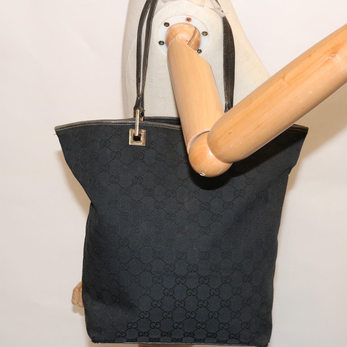 GUCCI GG Canvas Tote Bag Black 002 1098 1705 Auth 67224