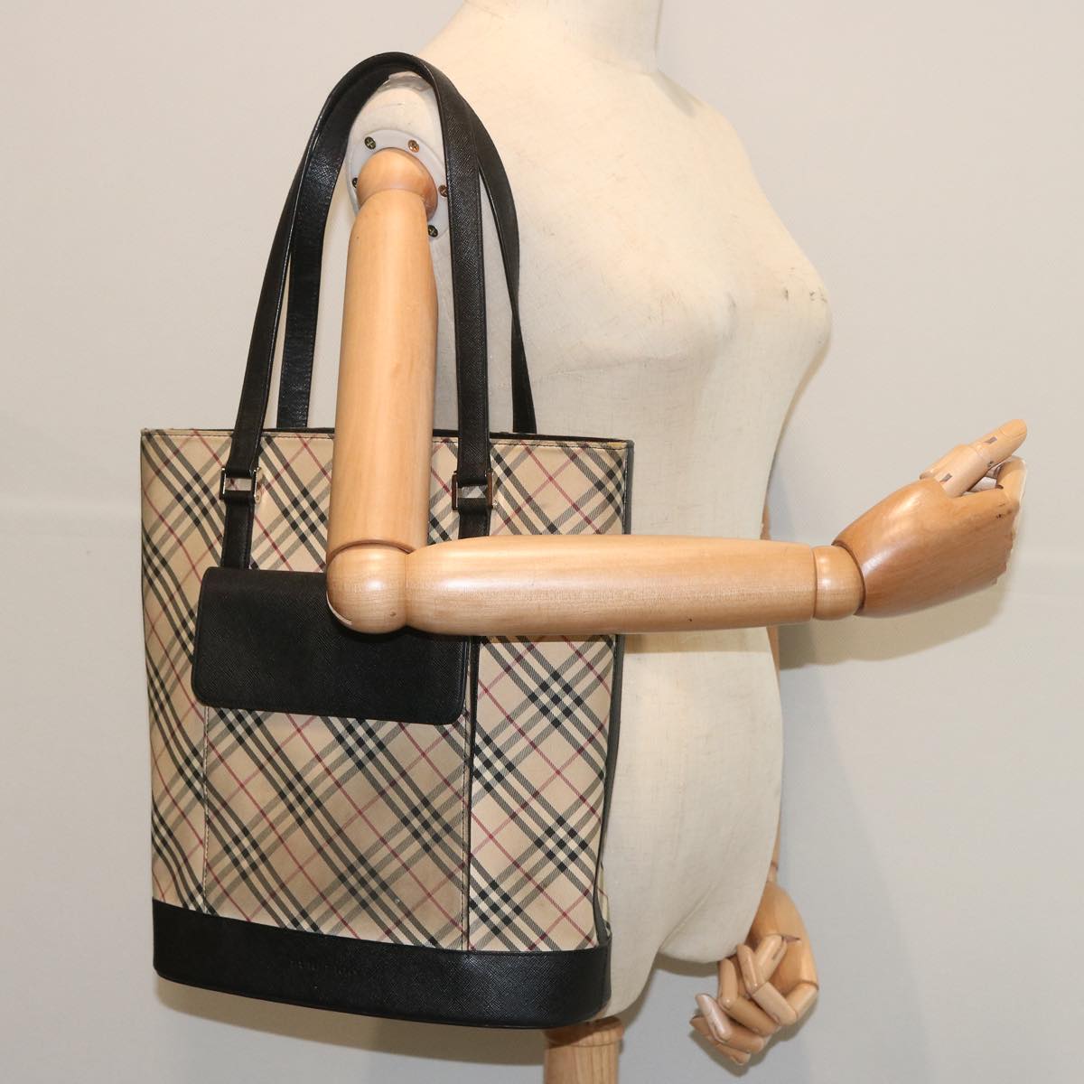 BURBERRY Nova Check Shoulder Bag Canvas Beige Auth 67237