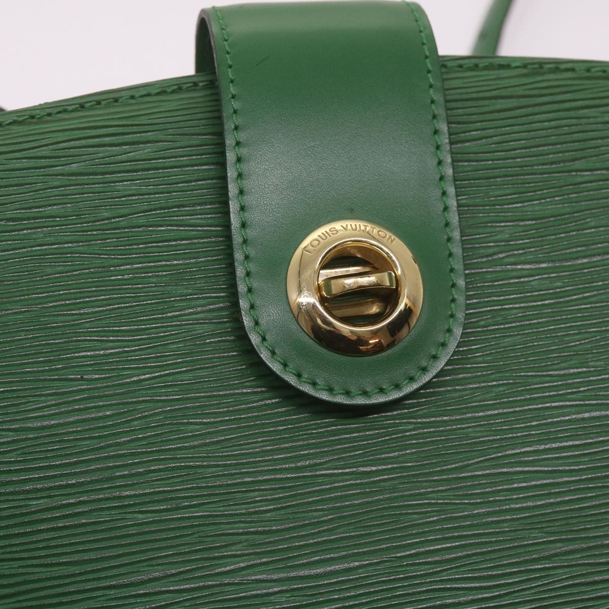 LOUIS VUITTON Epi Capucines Shoulder Bag Green M52344 LV Auth 67287