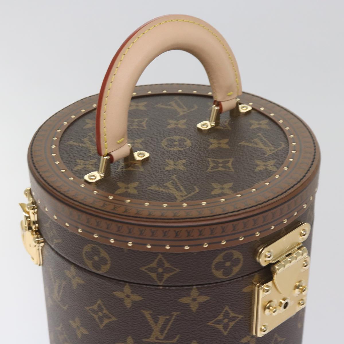 LOUIS VUITTON Monogram Vesque Cannes Hand Bag M10244 LV Auth 67472S