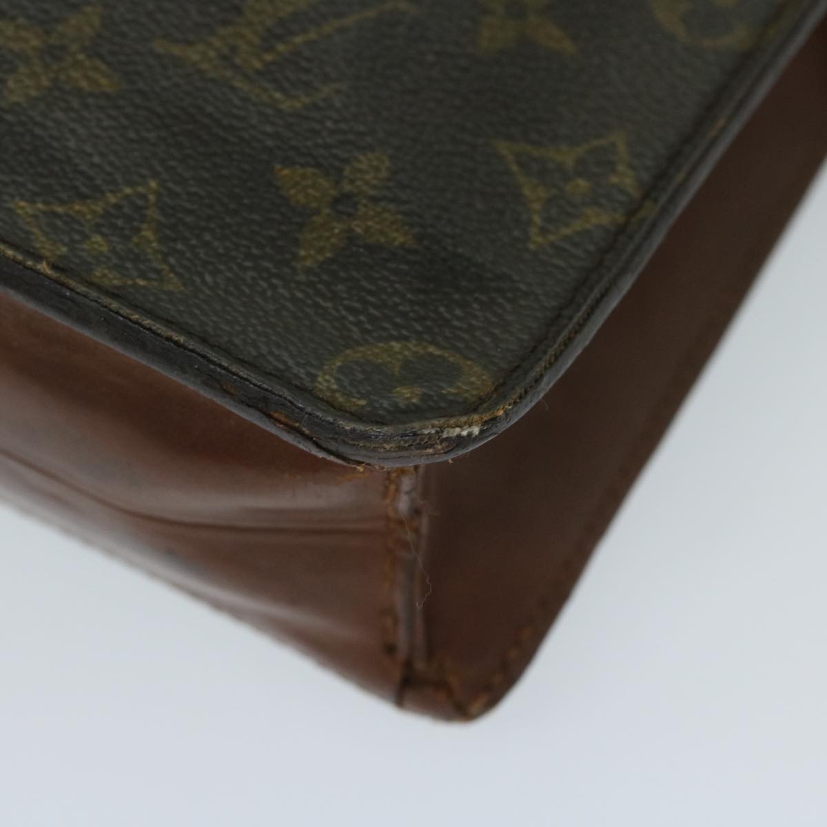 LOUIS VUITTON Monogram Pochette Homme Clutch Bag M51795 LV Auth 67523