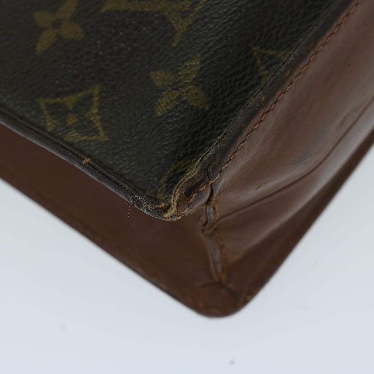 LOUIS VUITTON Monogram Pochette Homme Clutch Bag M51795 LV Auth 67523