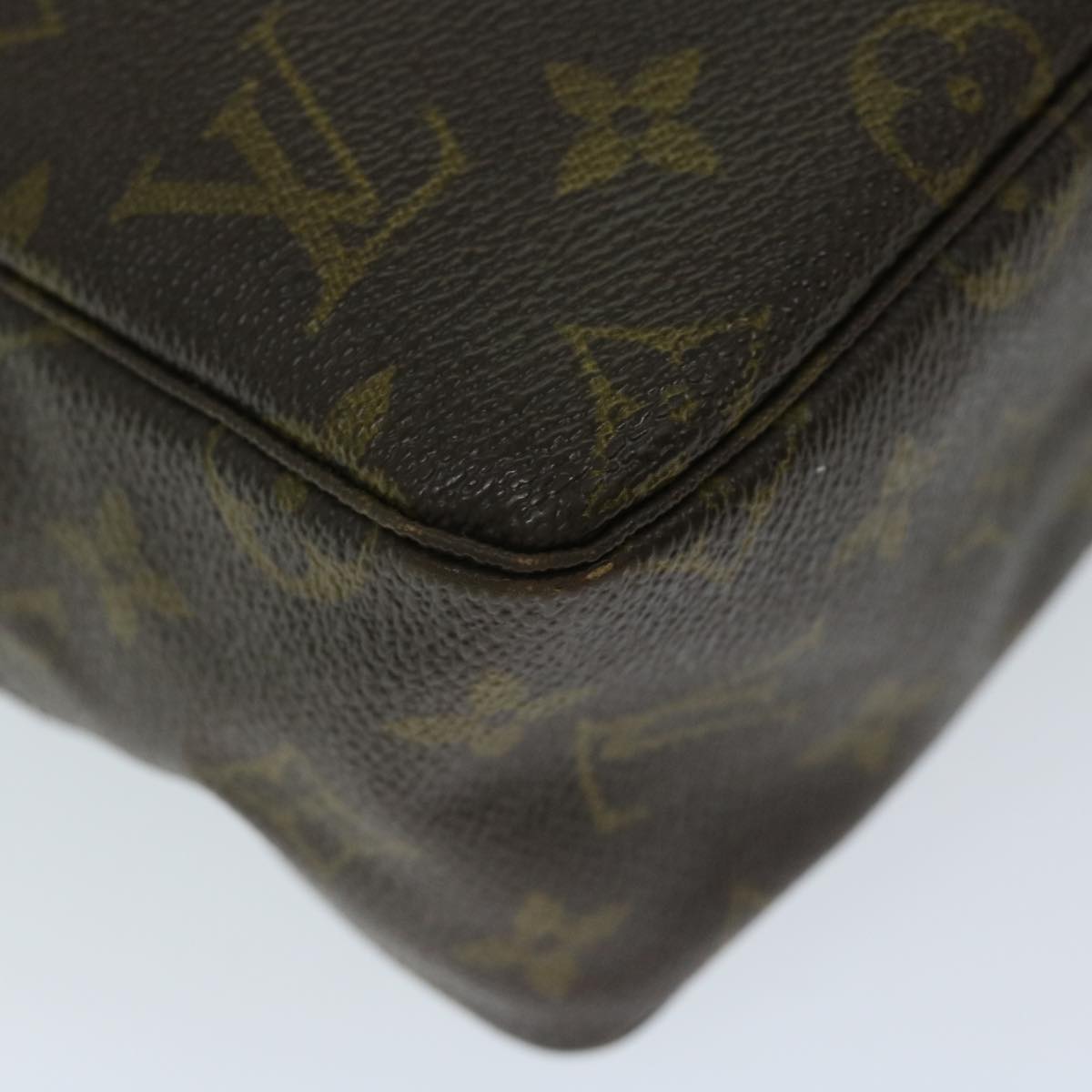 LOUIS VUITTON Monogram Trousse Toilette 28 Clutch Bag M47522 LV Auth 67524