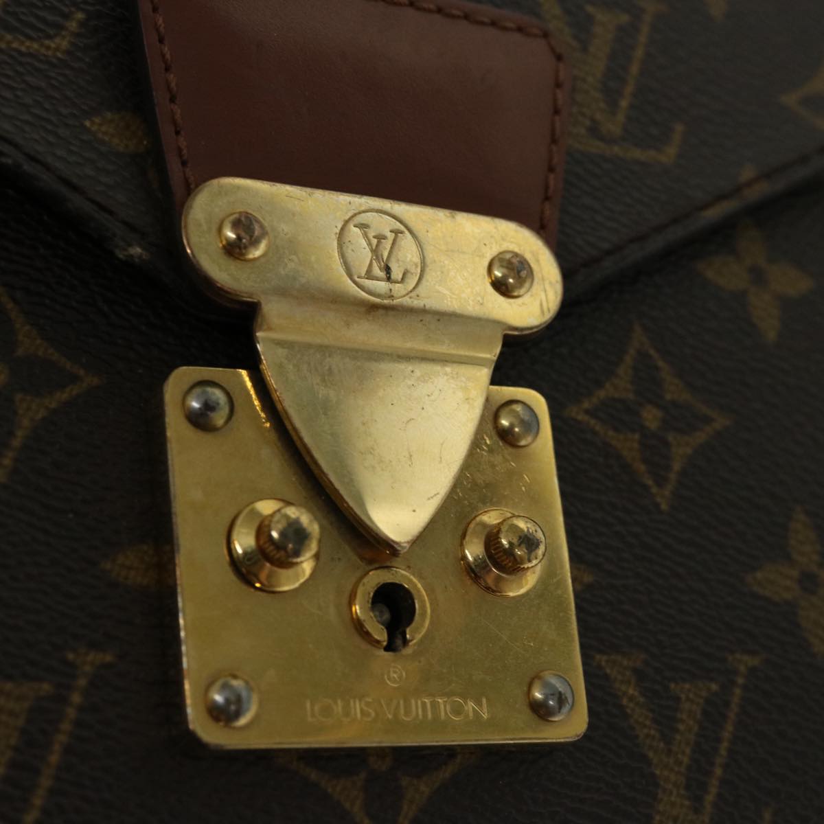 LOUIS VUITTON Monogram Porte Documents Bandouliere Bag M53338 LV Auth 67905