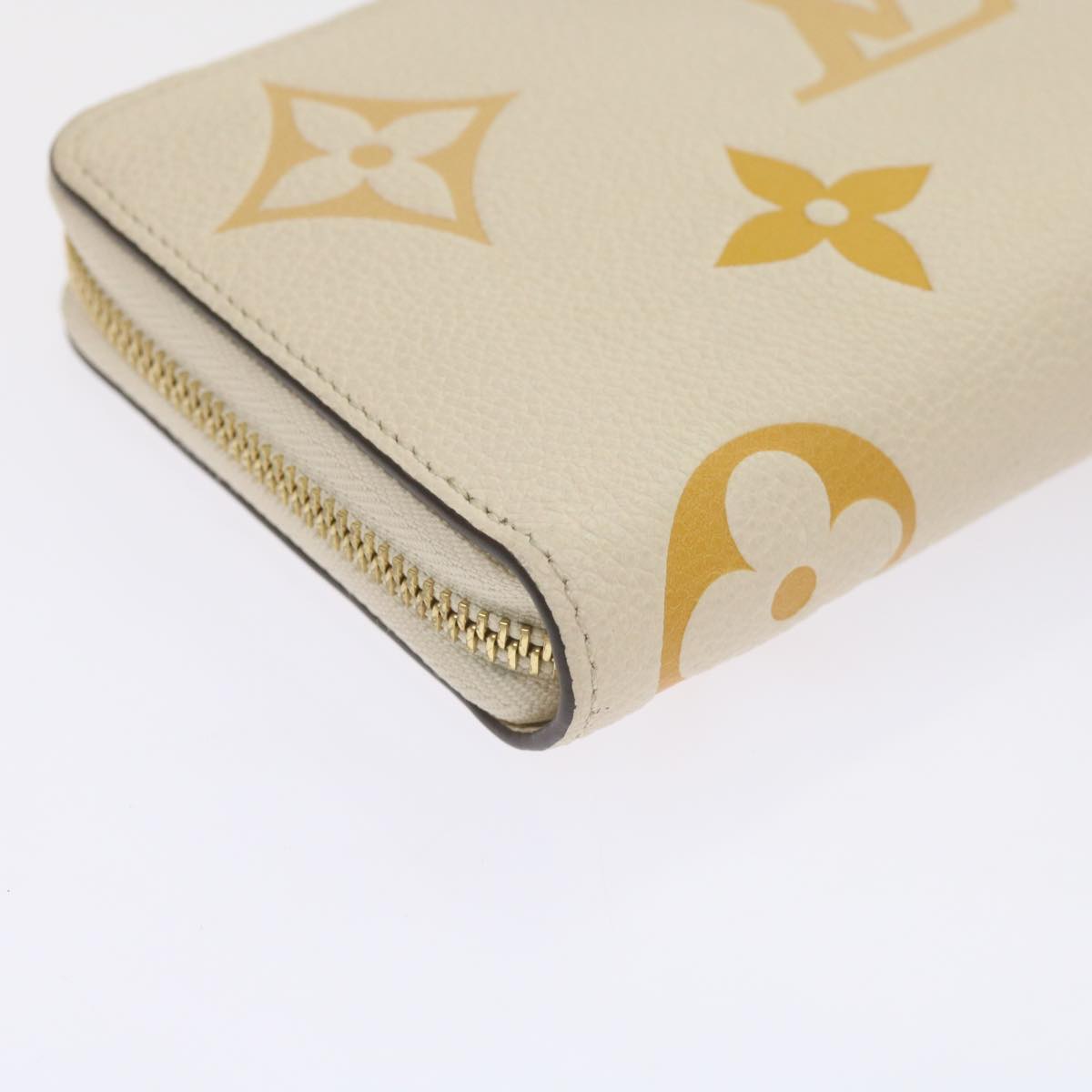 LOUIS VUITTON Monogram Empreinte Zippy Wallet Claim Saffron M80402 Auth 67921A