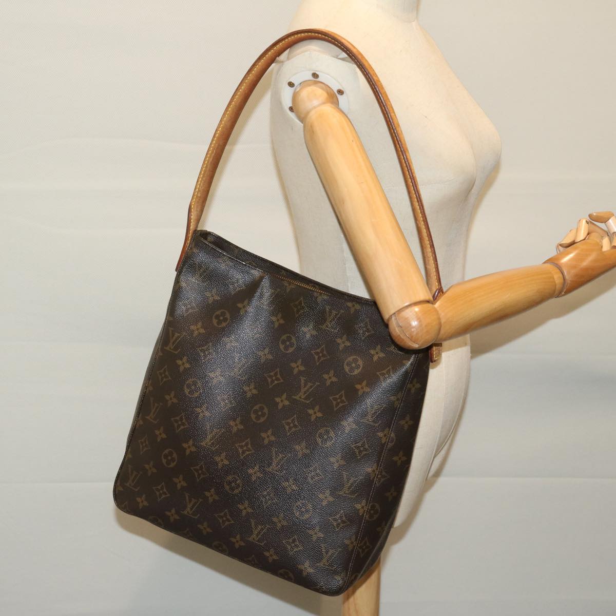 LOUIS VUITTON Monogram Looping GM Shoulder Bag M51145 LV Auth 67924