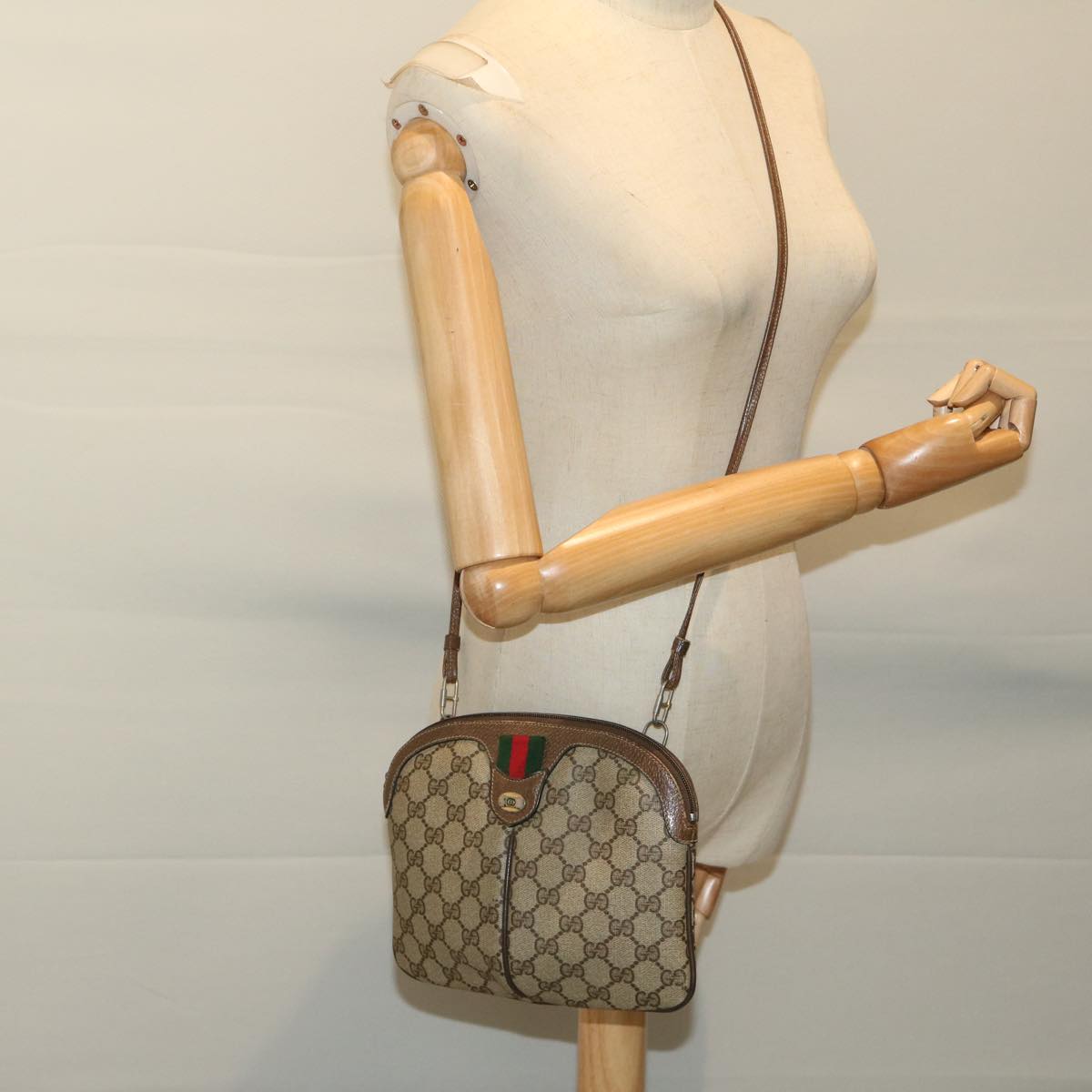 GUCCI GG Supreme Web Sherry Line Shoulder Bag PVC Beige 904 02 047 Auth 68207