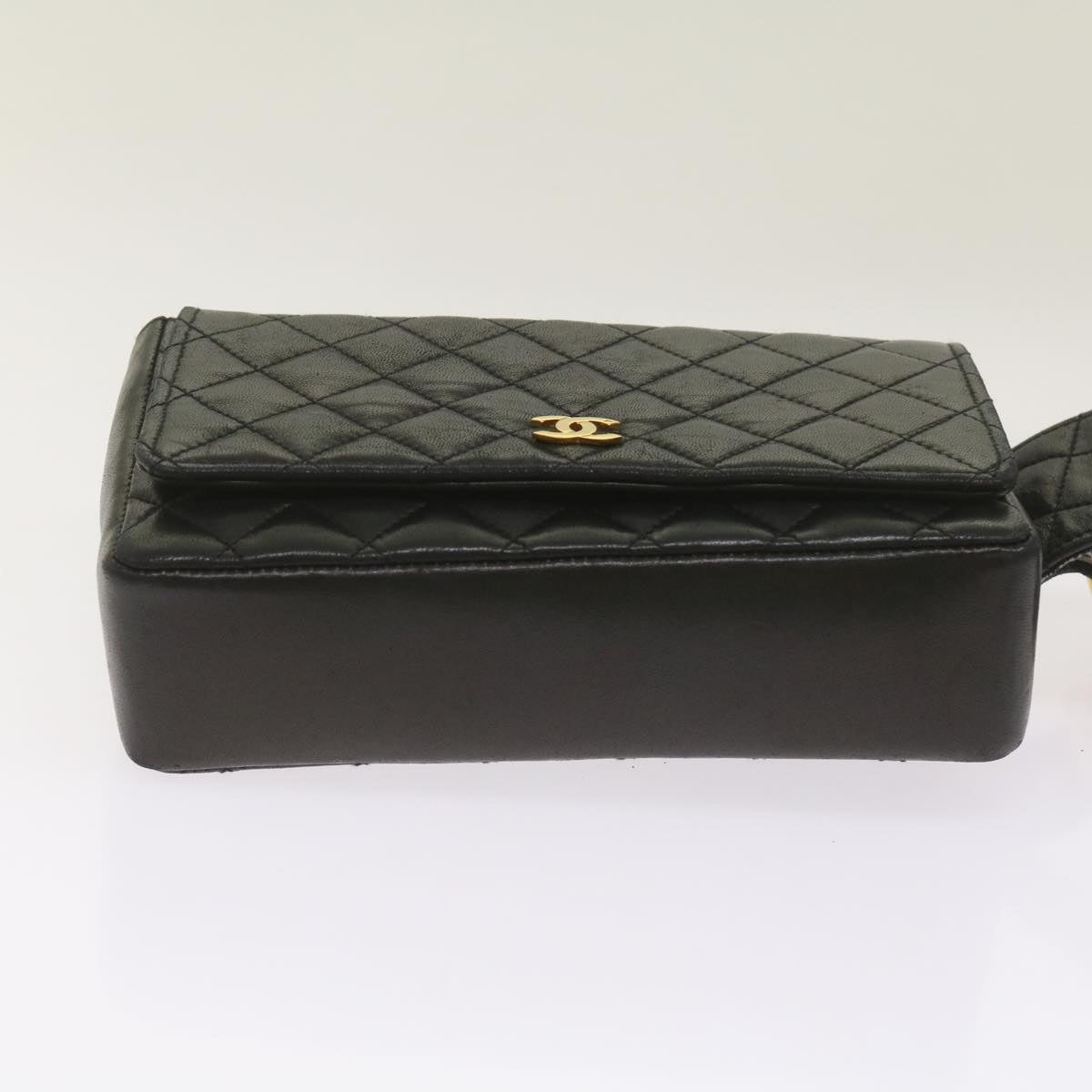 CHANEL Matelasse Waist bag Lamb Skin Black CC Auth 68224