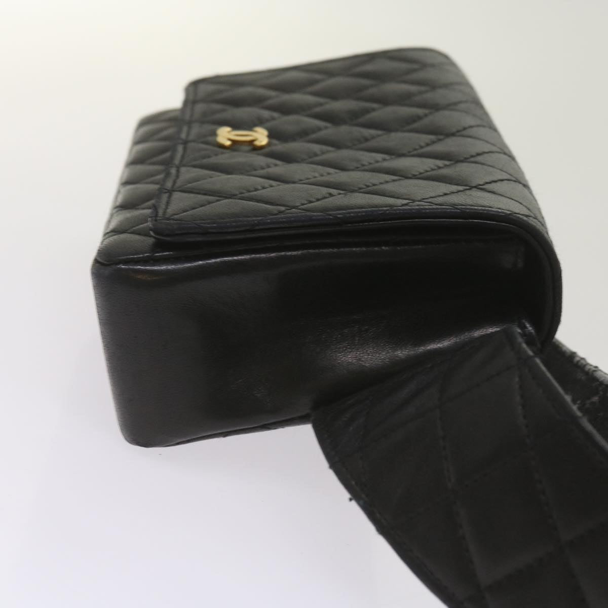 CHANEL Matelasse Waist bag Lamb Skin Black CC Auth 68224