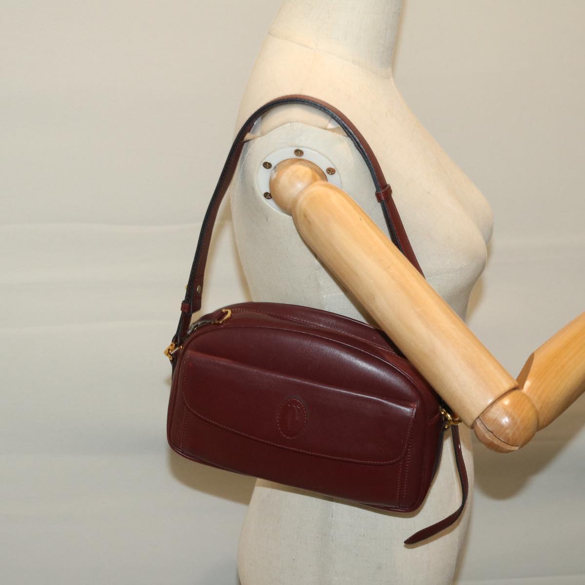 CARTIER Shoulder Bag Leather Red Auth 68238