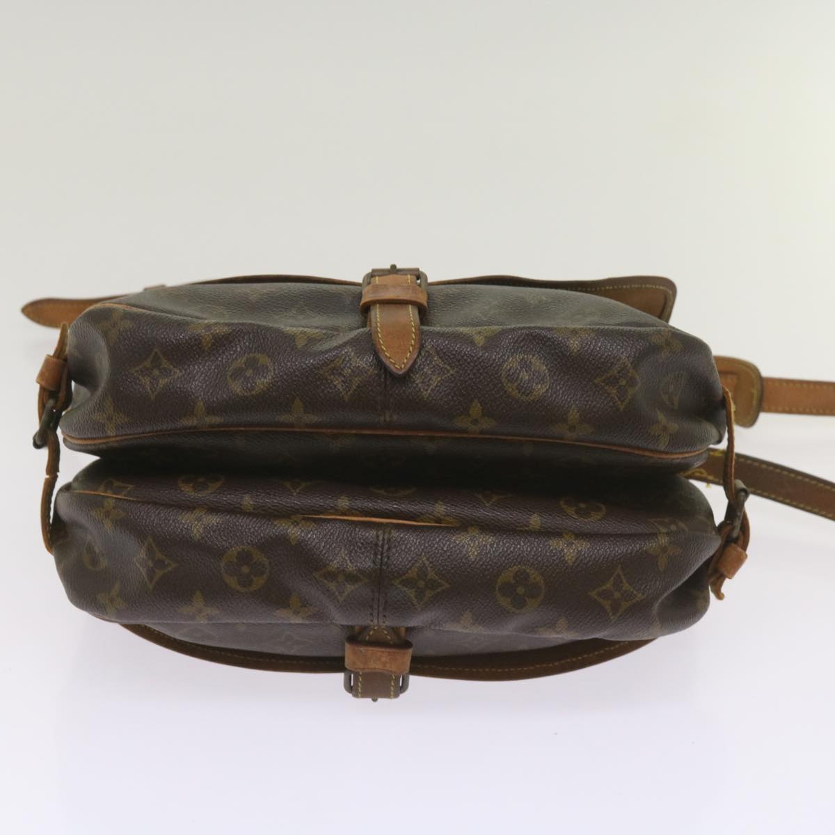 LOUIS VUITTON Monogram Saumur 30 Shoulder Bag M42256 LV Auth 68376