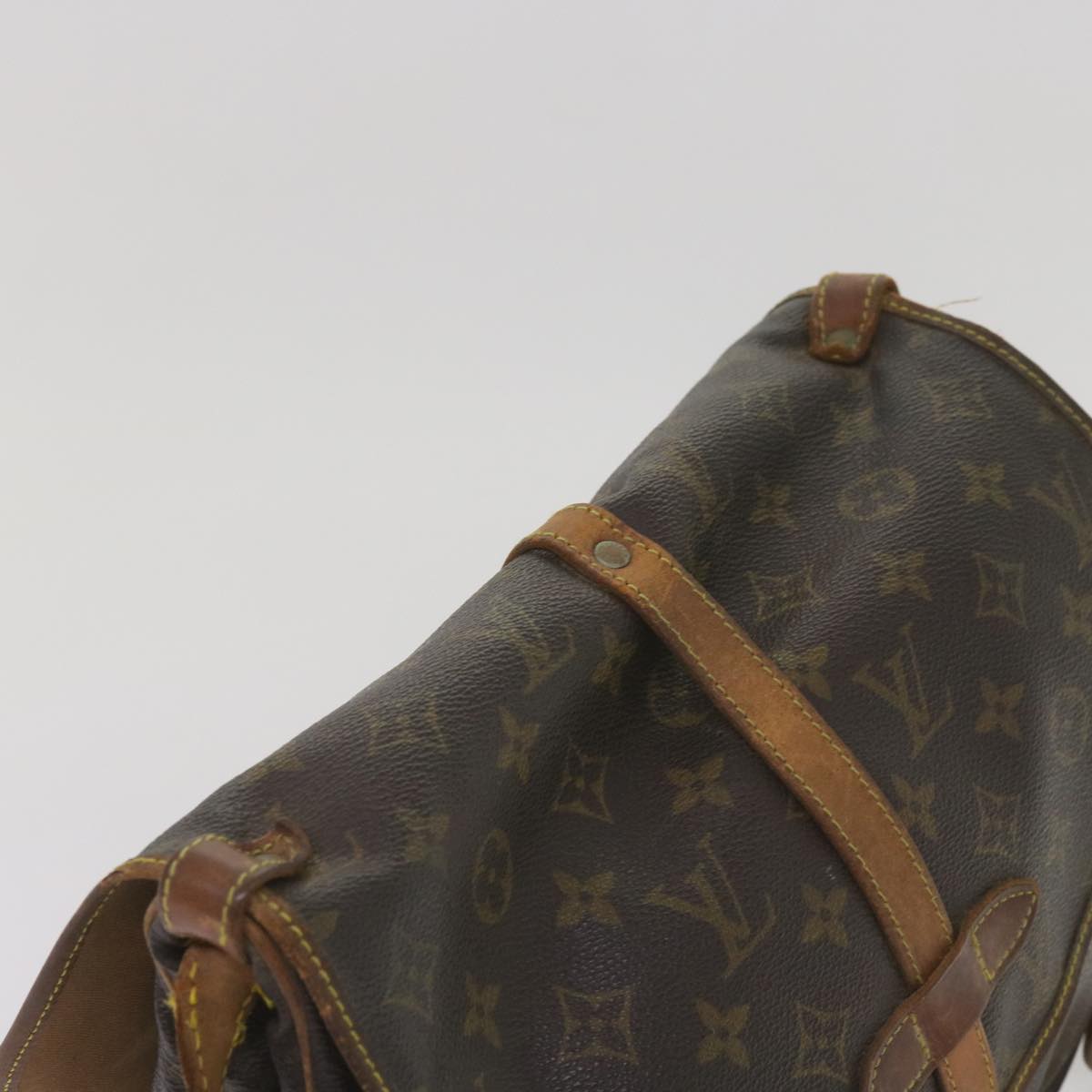 LOUIS VUITTON Monogram Saumur 30 Shoulder Bag M42256 LV Auth 68376